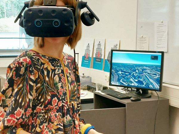 Von der Schulmathematik zur Zukunftstechnologie – mint:pink erprobt VR und AR