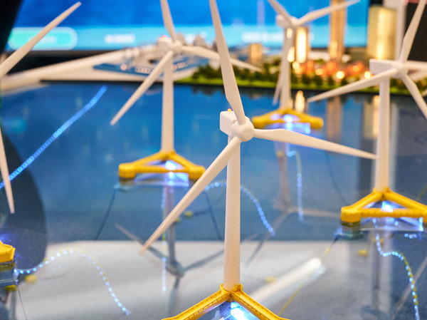 Jugendliche bauen Windpark in der ECE